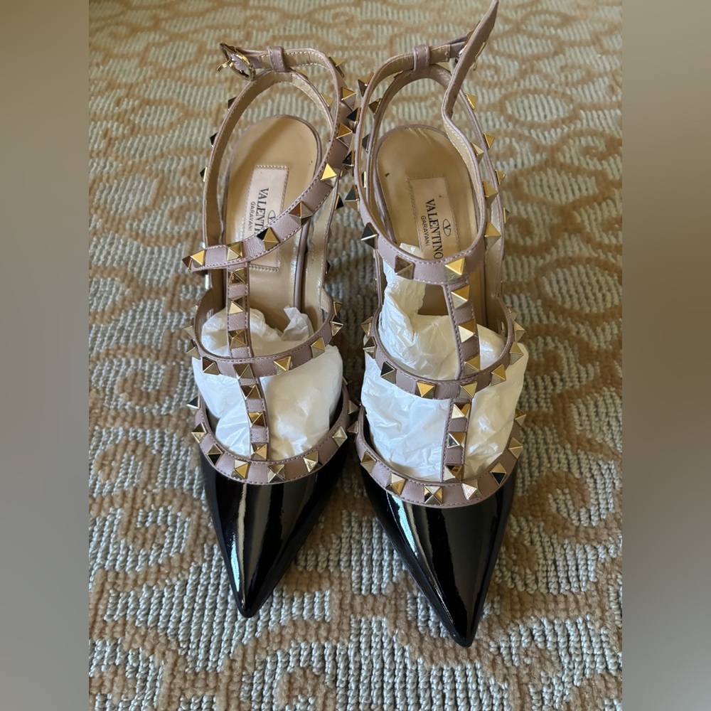 Valentino Garavani Rockstud Caged 100mm Slingback Pumps Size 37 Black and Nude - Picture 3 of 7